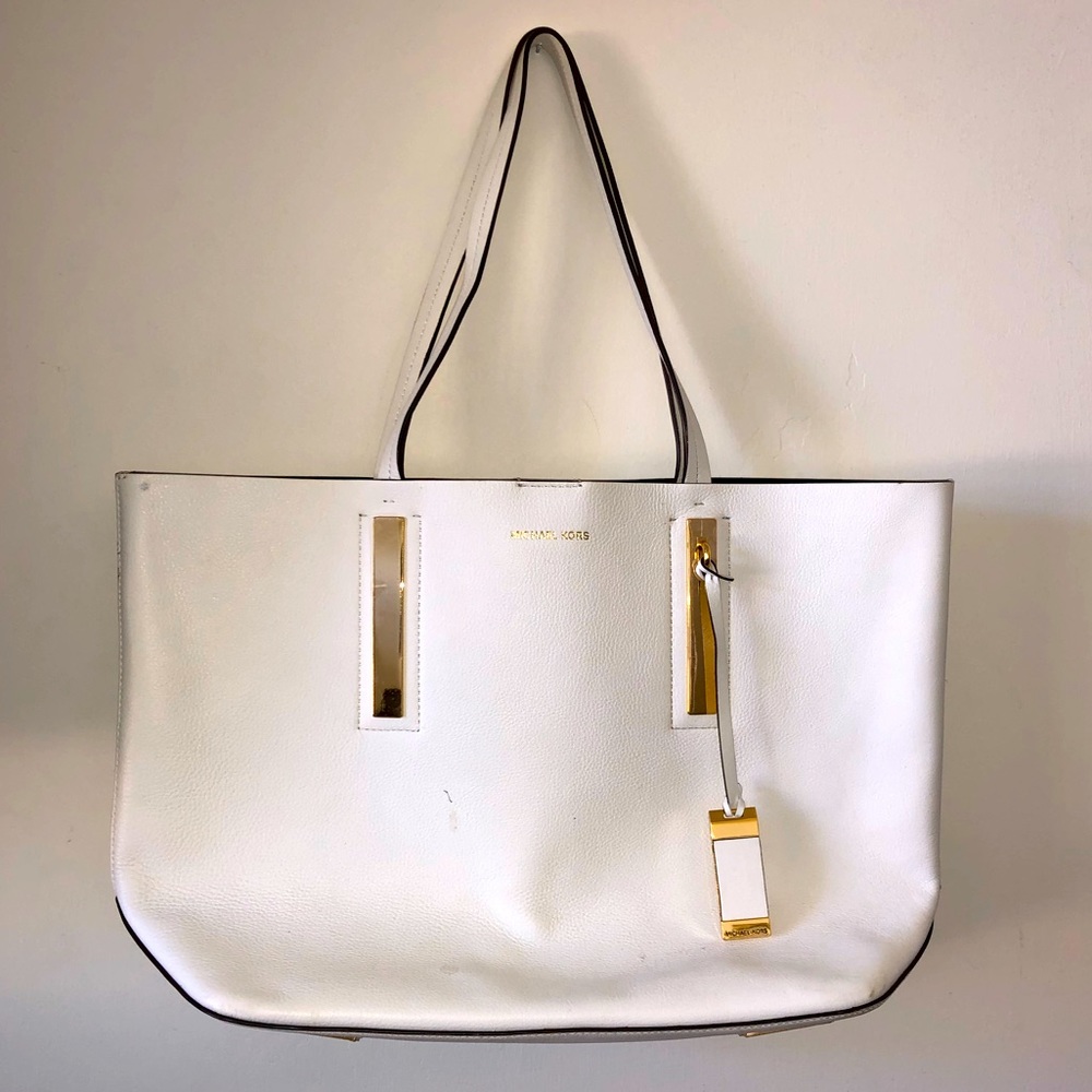 Michael Kors bag. Beautiful for a Spring afternoon tea.